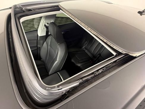 Used 2023 Audi Q8 Premium Plus image 14