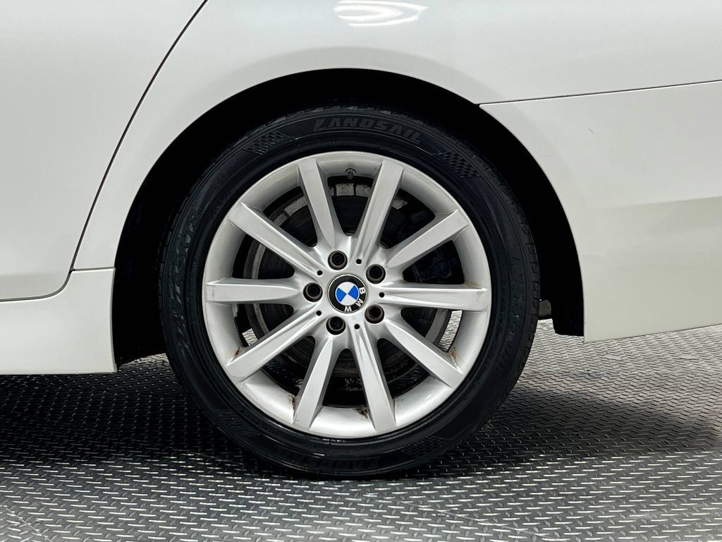 Used 2015 BMW 535i xDrive Sedan AWD/4WD image 38