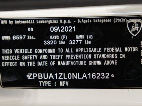 Used 2022 Lamborghini Urus AWD/4WD image 53
