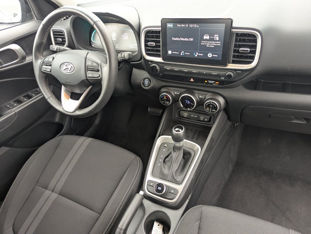 Used 2026 Hyundai Venue SEL FWD image 32