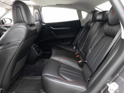 Used 2017 Maserati Quattroporte S GranSport Q4 image 38