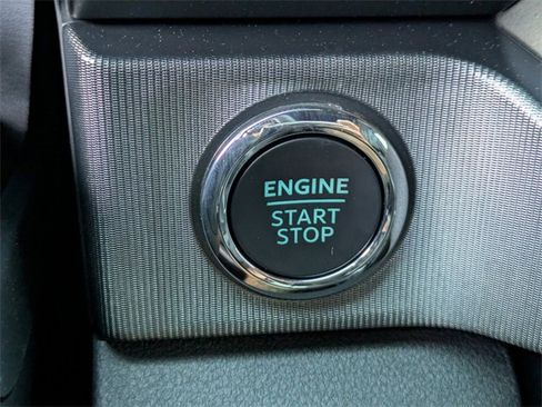 Used 2025 Ford F350 Platinum w/ FX4 Off-Road Package image 31