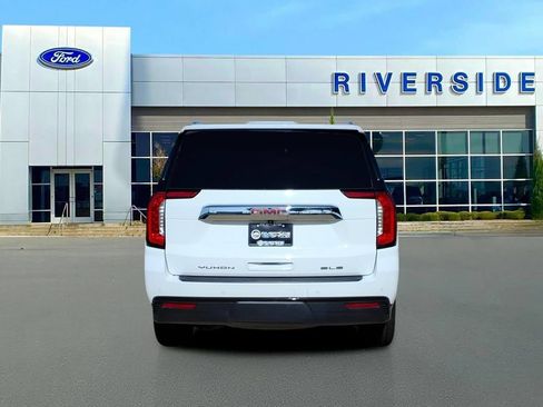 Used 2023 GMC Yukon SLE AWD/4WD image 6