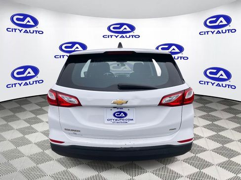 Used 2021 Chevrolet Equinox LS image 4