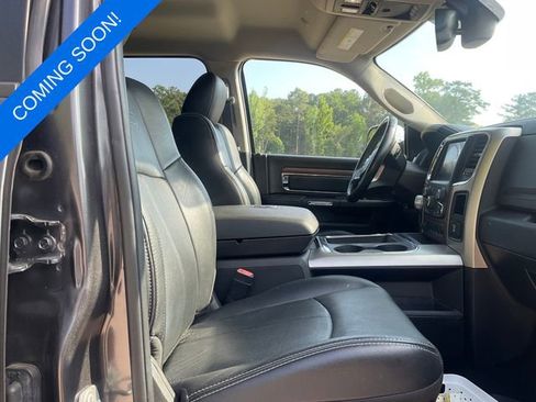 Used 2017 RAM 1500 Laramie w/ Convenience Group AWD/4WD image 5