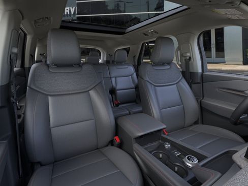 New 2026 Ford Explorer Active w/ Active Comfort Package AWD/4WD image 10