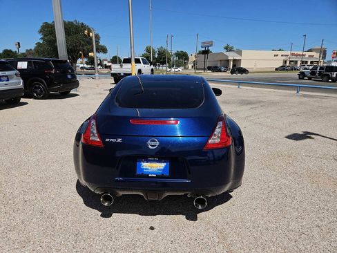 Used 2020 Nissan 370Z Coupe RWD image 7