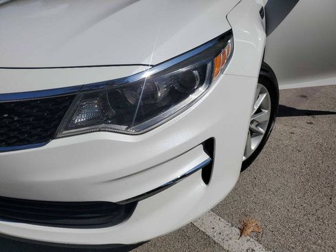 Used 2018 Kia Optima LX w/ Convenience Package FWD image 12