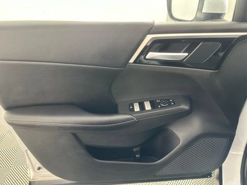 Used 2022 Mitsubishi Outlander SE AWD/4WD image 5