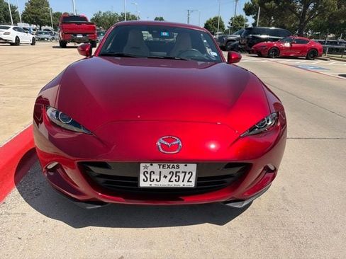 Used 2019 MAZDA MX-5 Miata RF Grand Touring RWD image 2