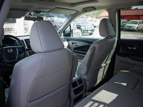 Used 2019 Honda Ridgeline RTL image 30