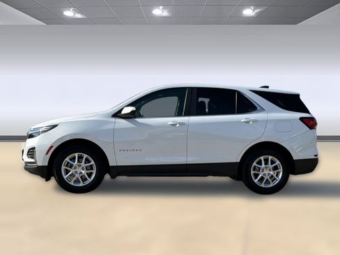 Used 2024 Chevrolet Equinox LT FWD image 2