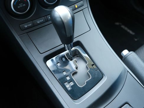 Used 2012 MAZDA MAZDA3 s Touring image 30