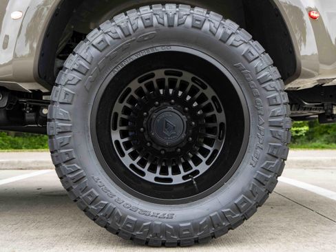 Used 2026 Ford F450 Platinum w/ Platinum Plus Package image 15