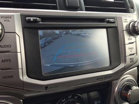 Used 2016 Toyota 4Runner SR5 Premium AWD/4WD image 18