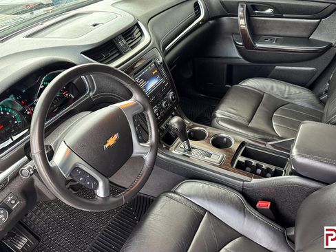 Used 2016 Chevrolet Traverse LTZ AWD/4WD image 10