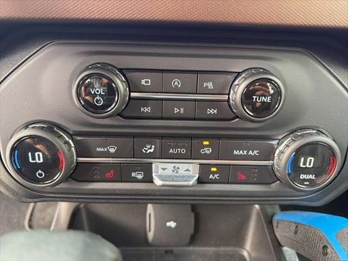 Used 2023 Ford Bronco Outer Banks image 16