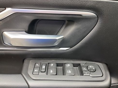 New 2026 RAM 1500 4x4 Crew Cab image 7