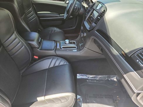 Used 2023 Chrysler 300 C RWD image 18