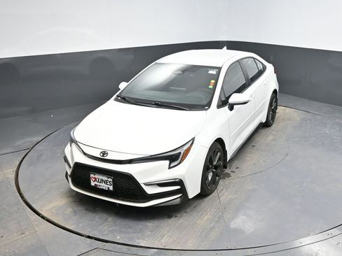 Used 2023 Toyota Corolla SE image 26