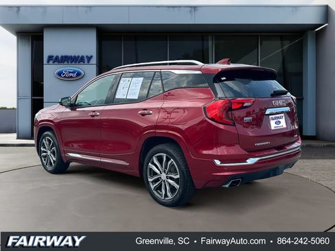 Used 2018 GMC Terrain Denali w/ Comfort Package AWD/4WD image 4