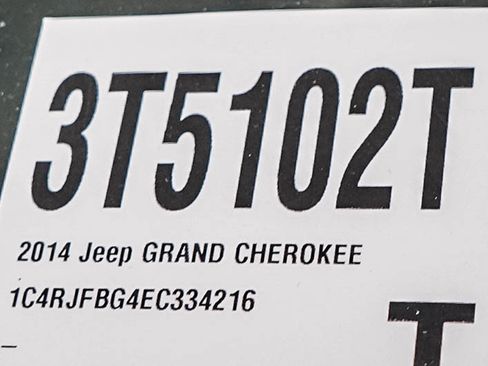 Used 2014 Jeep Grand Cherokee Limited w/ Trailer Tow Group IV AWD/4WD image 31