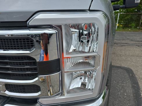 Used 2023 Ford F350 XLT w/ Snow Plow Prep Package AWD/4WD image 10