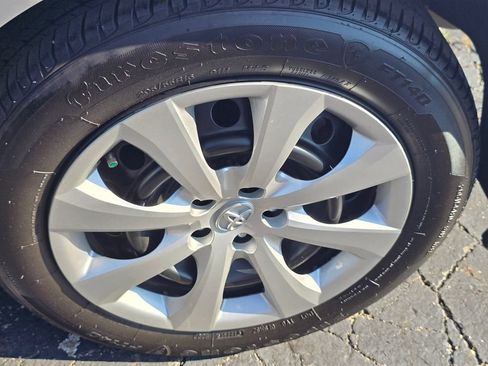 Used 2025 Toyota Corolla LE FWD image 25