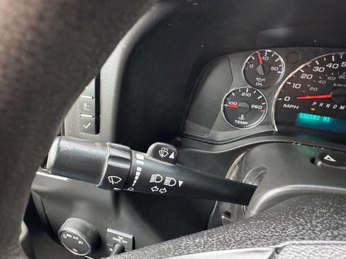 Used 2015 GMC Savana 2500 image 19