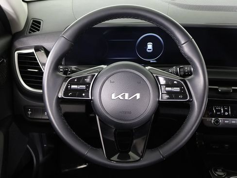 Used 2024 Kia Seltos S FWD image 35