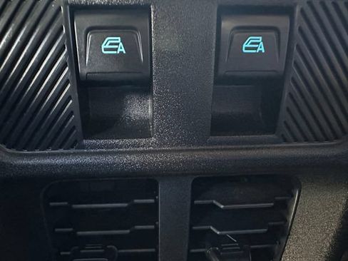 Used 2025 Ford Bronco Outer Banks AWD/4WD image 23