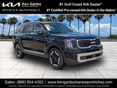 Used 2023 Kia Telluride EX w/ EX Captain's Chair Package