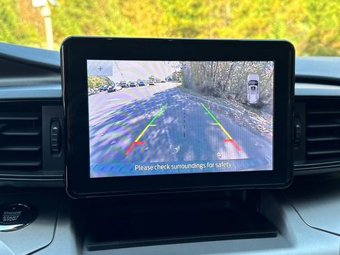 Used 2021 Ford Explorer XLT w/ Class III Trailer Tow Package image 19