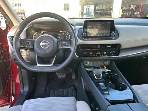 Used 2021 Nissan Rogue SV FWD image 12