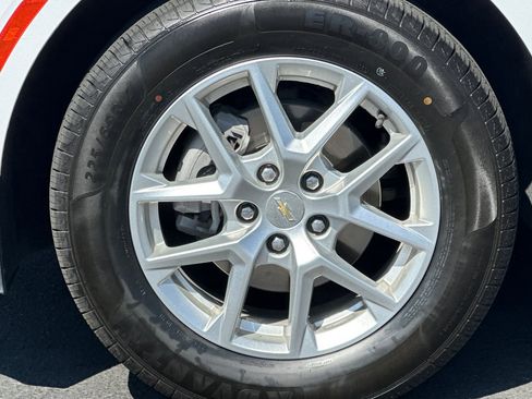 Used 2024 Chevrolet Equinox LT image 42