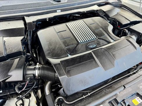 Used 2015 Land Rover LR4 HSE image 5