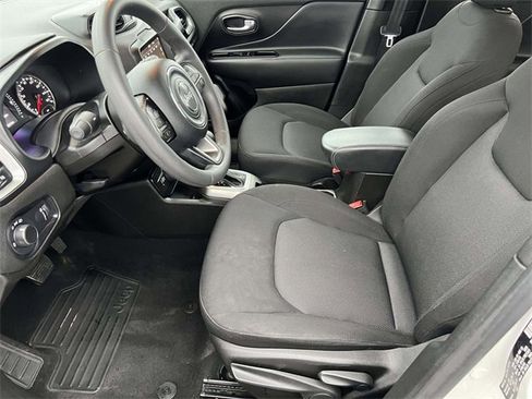 Certified 2022 Jeep Renegade Sport image 21