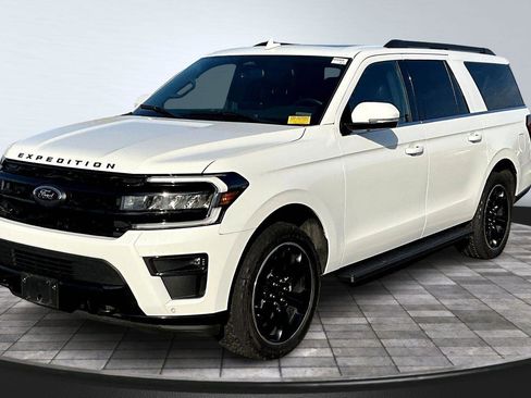 Certified 2022 Ford Expedition Max Limited image 2