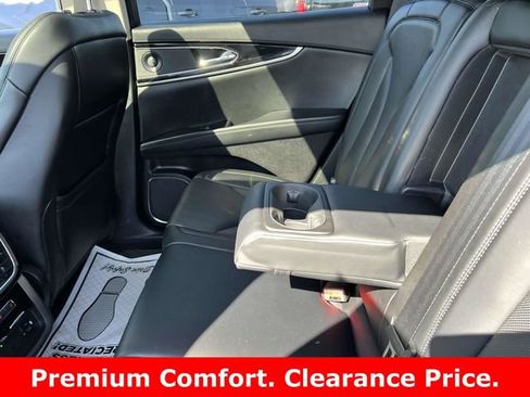 Used 2021 Lincoln Nautilus Reserve w/ Cargo Utility Package AWD/4WD image 15