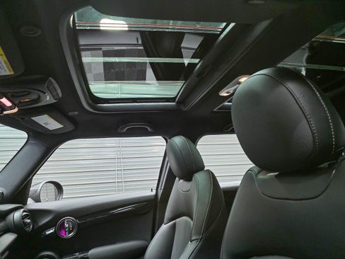 Used 2018 MINI Cooper S FWD image 18