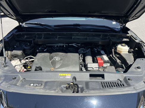 Used 2021 Toyota Highlander Limited AWD/4WD image 29