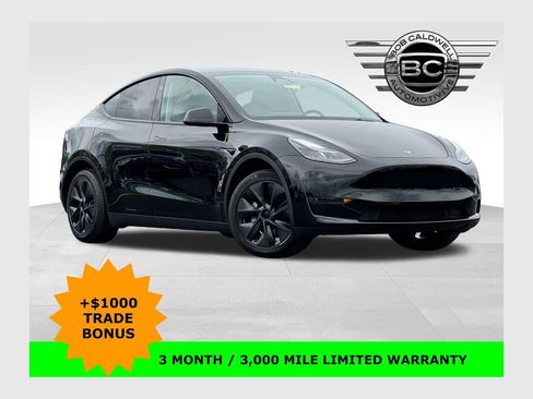 Used 2025 Tesla Model Y Long Range RWD image 1