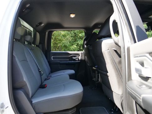 Used 2022 RAM 2500 Big Horn w/ Safety Group B AWD/4WD image 39