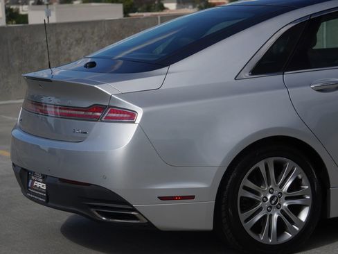 Used 2014 Lincoln MKZ Sedan 4D w/ Equipment Group 102A Reserve image 28