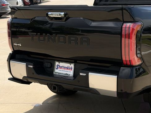 Used 2024 Toyota Tundra Limited AWD/4WD image 6