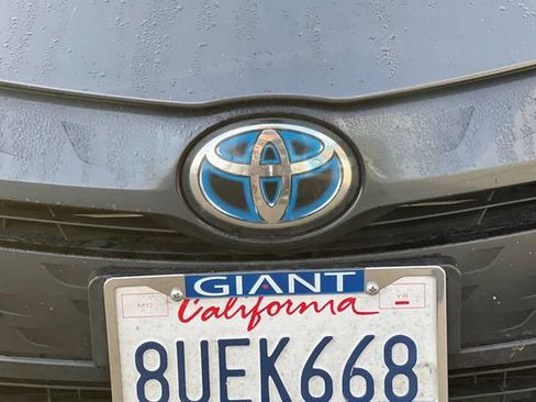 Used 2021 Toyota Prius Prime Limited image 38