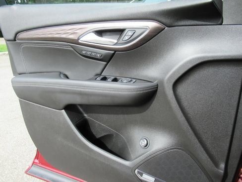 Used 2023 Buick Envision Avenir FWD image 20