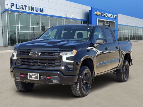 New 2026 Chevrolet Silverado 1500 LT Trail Boss w/ Convenience Package II AWD/4WD image 2