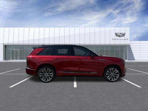 Certified 2026 Cadillac Vistiq Platinum w/ LPO, Floor Liner Package AWD/4WD image 2
