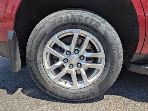 Used 2023 Chevrolet Tahoe LT AWD/4WD image 13